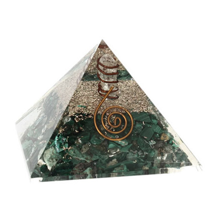 malachite pyramide orgonite
